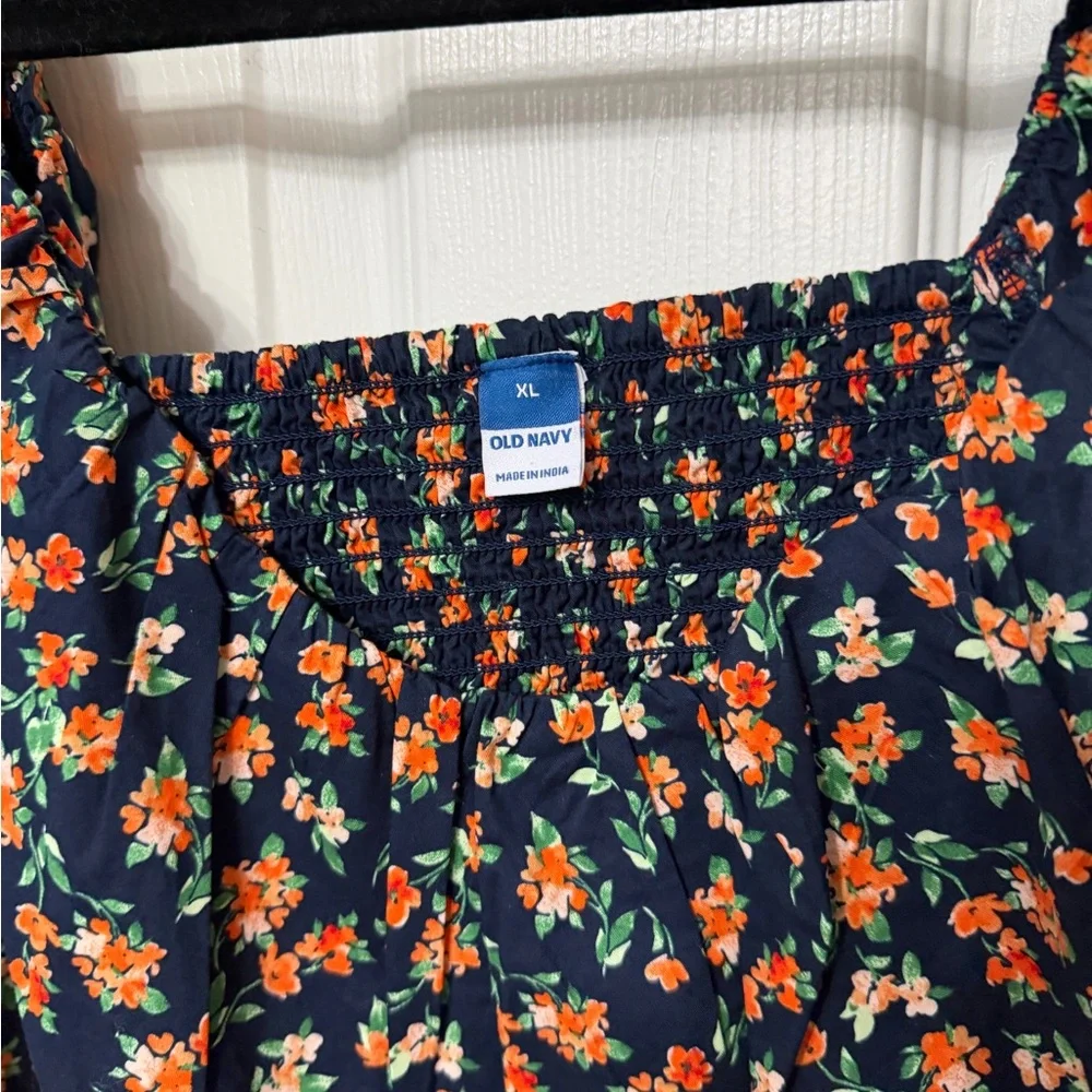 NWT old navy waist defined puff sleeve smocked back floral top XL‎
